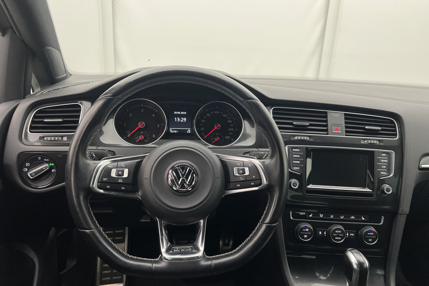 Volkswagen Golf GTD 184hk Pluspaket Värmare Kamera Navi Drag