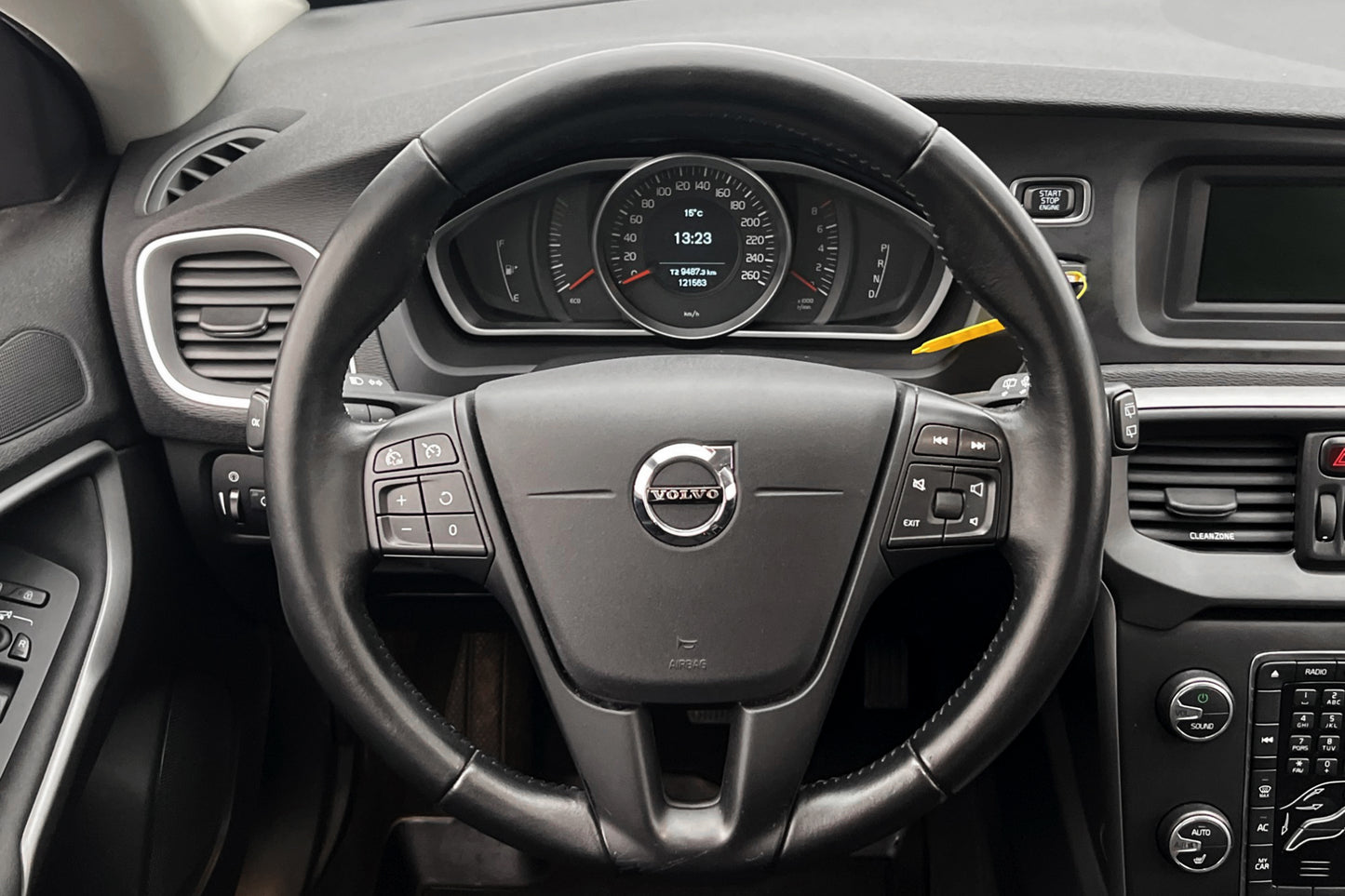 Volvo V40 T3 Geartronic 152hk P-Värm P-sensorer VOC