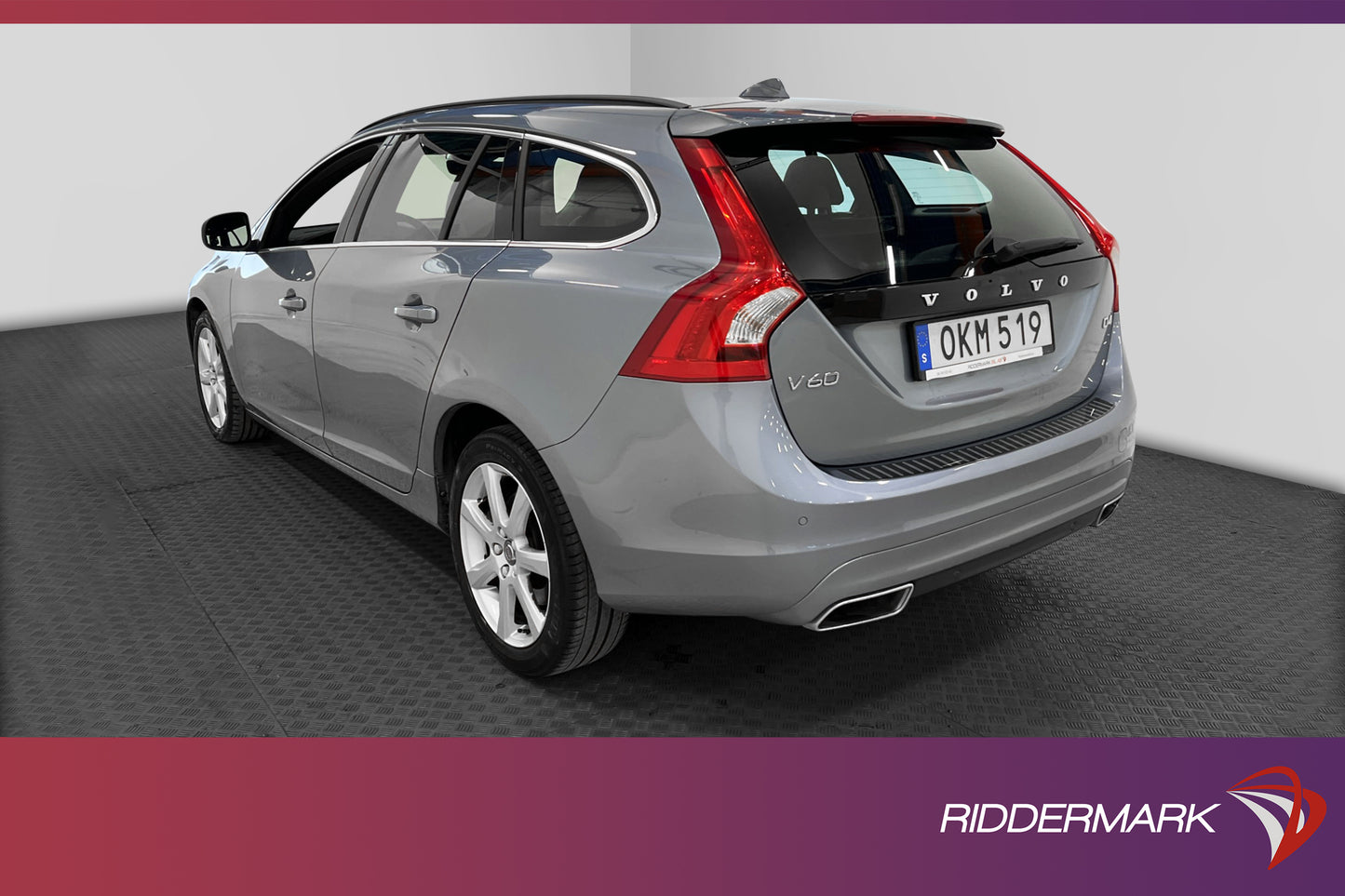 Volvo V60 D4 190hk Momentum VOC Navi Värmare Rattvärme