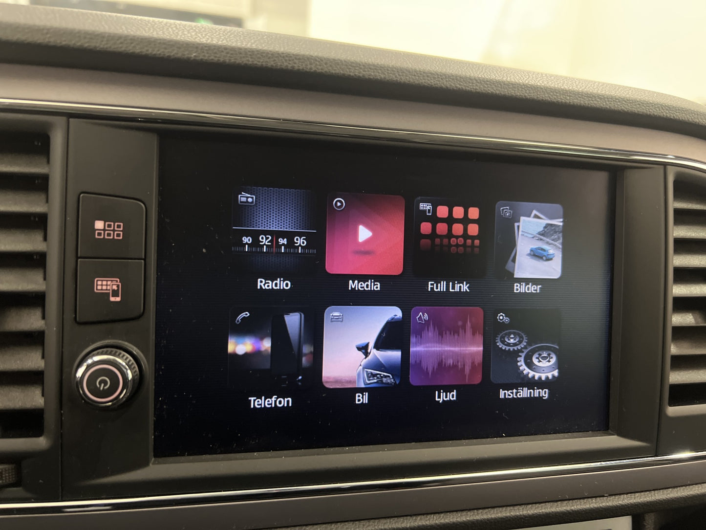 SEAT Leon X-Perience TSI 125hk Carplay Kamera Drag 0,52l/mil