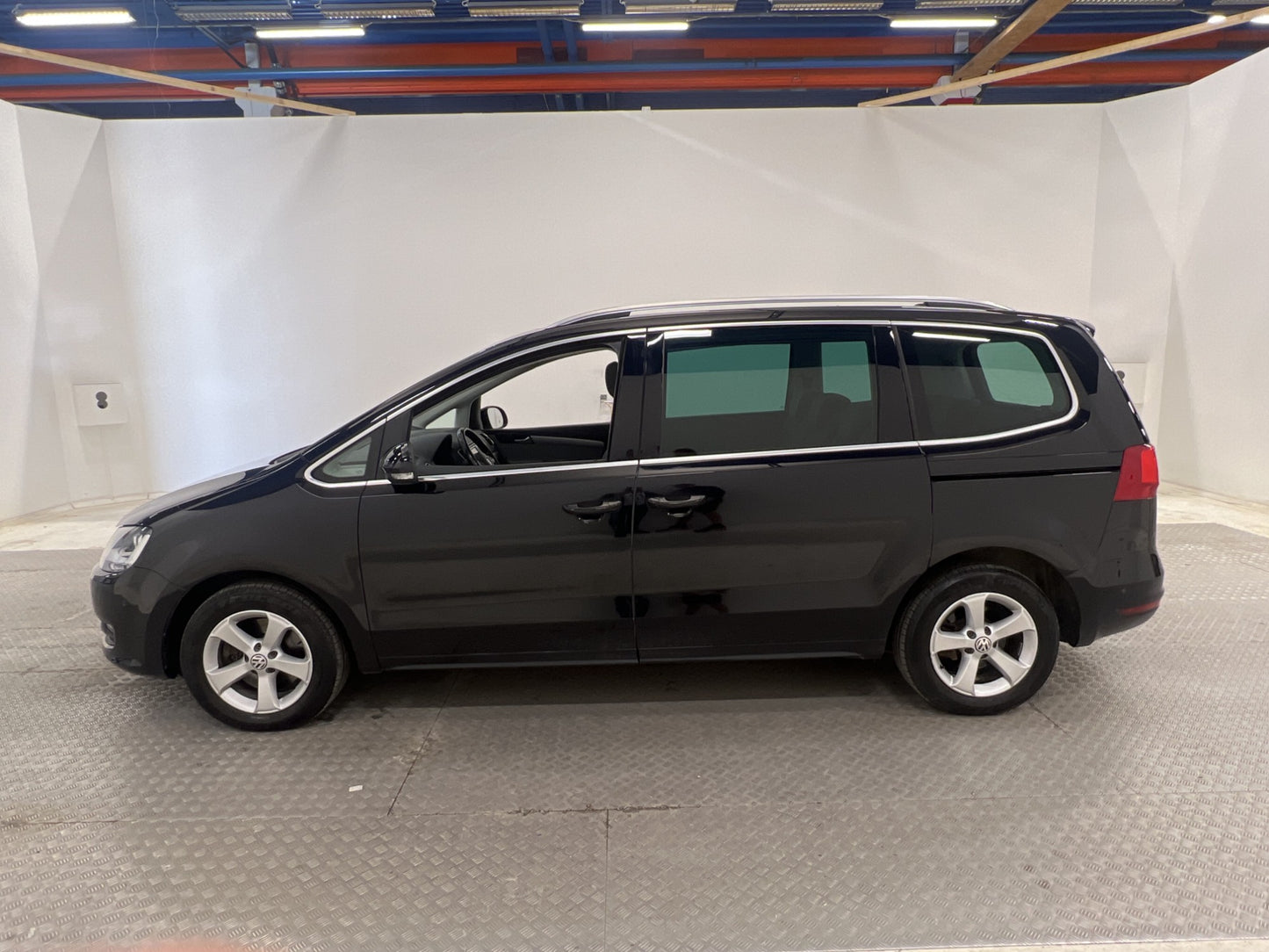 Volkswagen Sharan 1.4  150hk Premium 7-sits Pano Värm Drag