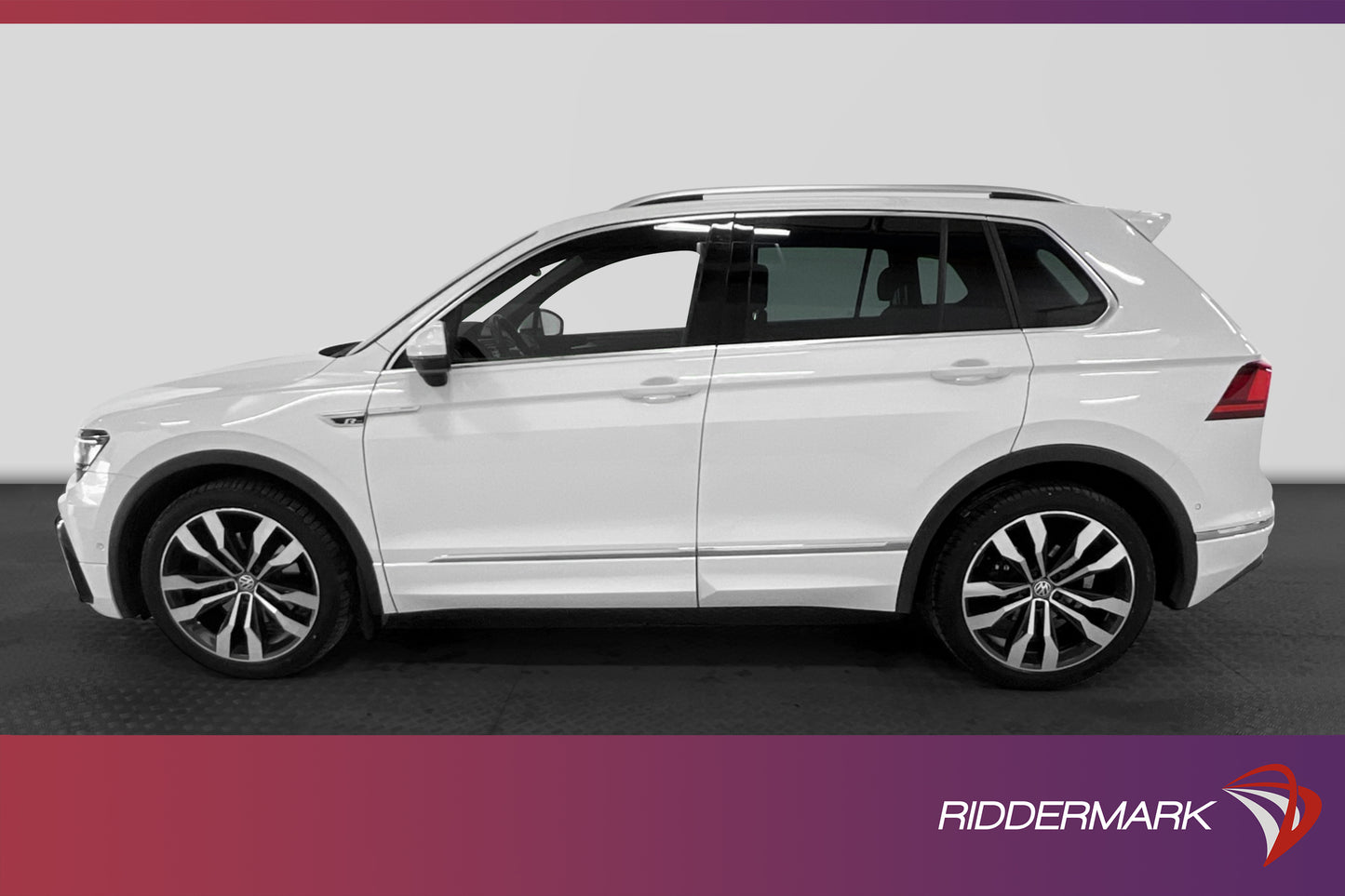 Volkswagen Tiguan 2.0 4M Premium R-Line Cockpit D-värme Drag