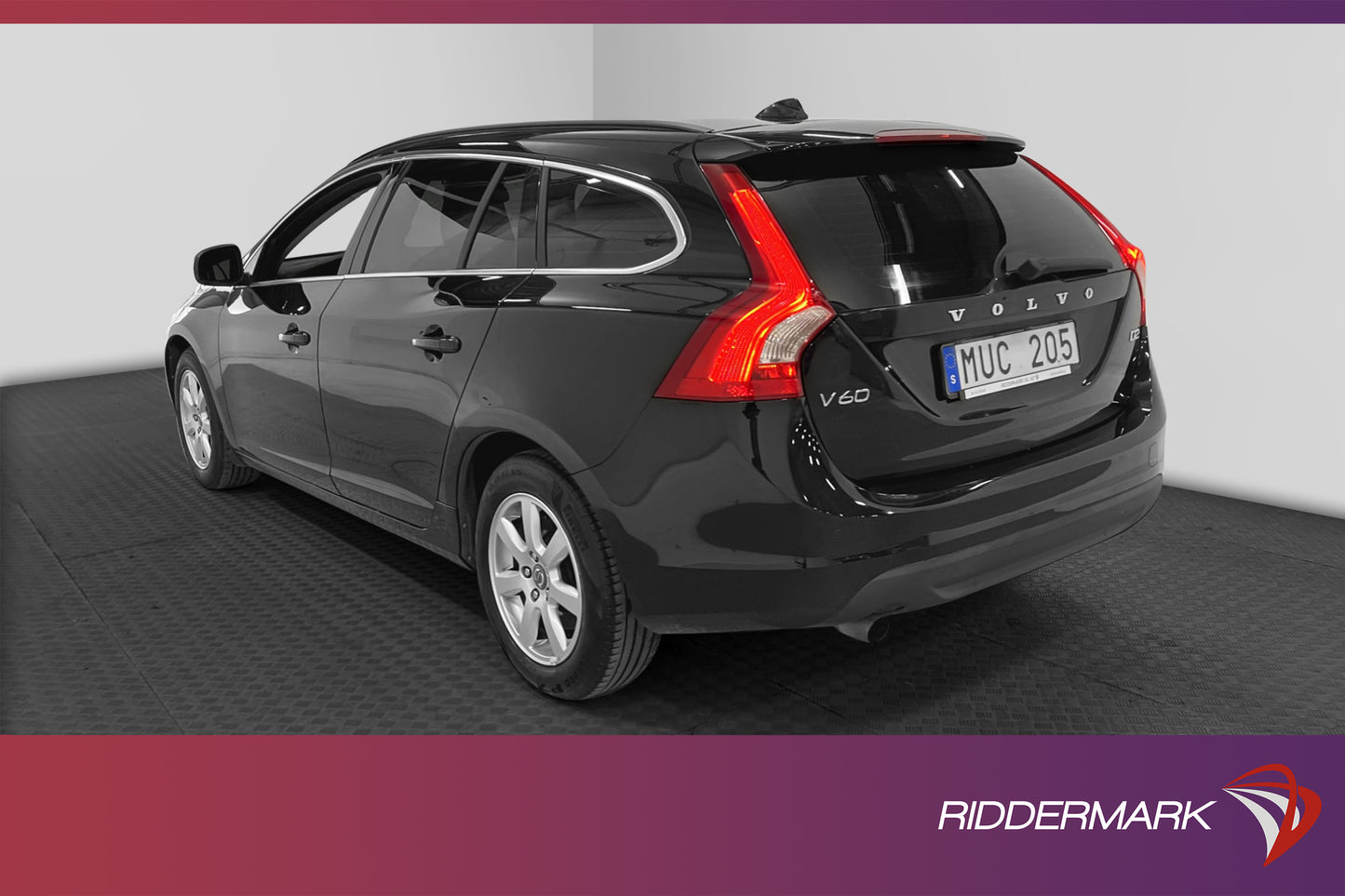 Volvo V60 D2 115hk Momentum D-värm Bluetooth Välservad