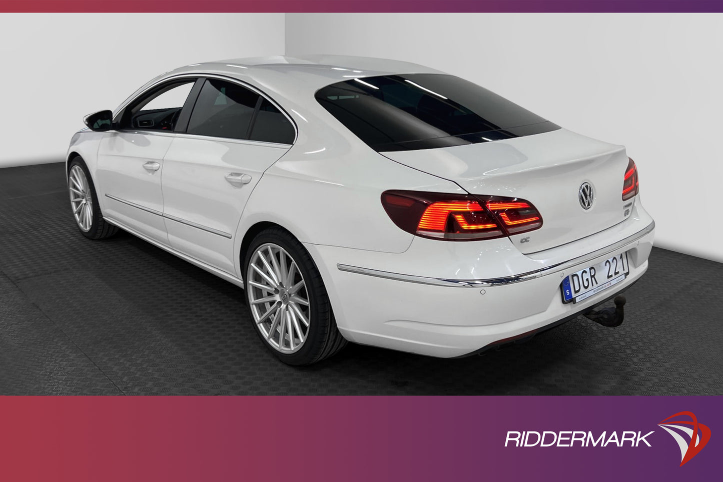 Volkswagen CC 2.0 TDI 170hk Premium Halvskinn Drag Välservad