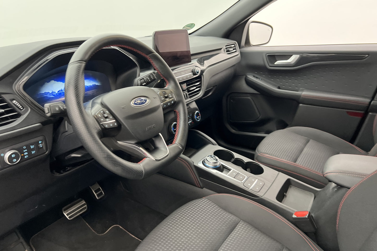 Ford Kuga Plug-In 225hk ST-Line B&O Kamera Navi CarPlay