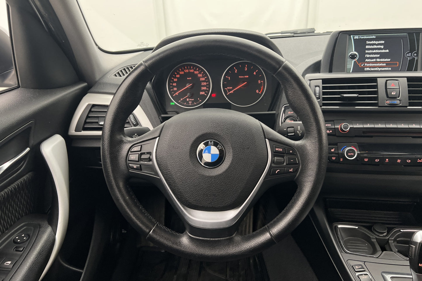 BMW 118 d Steptronic 143hk Värmare Sensorer Farthållare