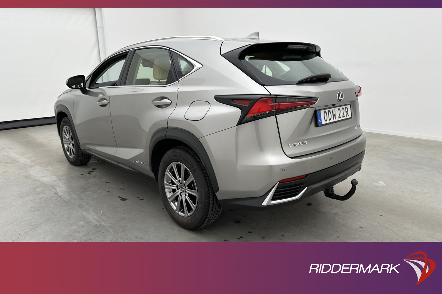 Lexus NX 300h AWD 197hk Business Kamera Skinn Drag Välservad