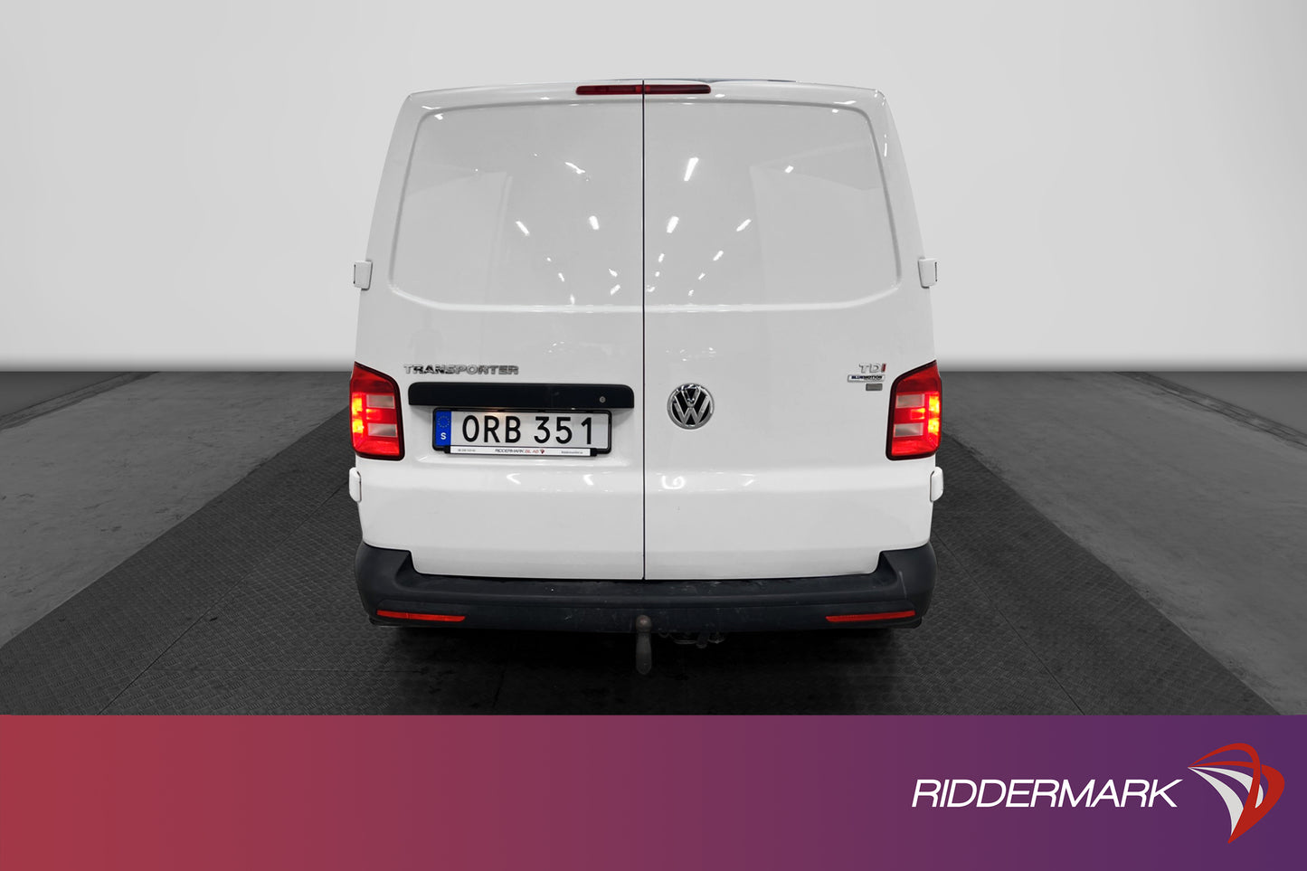 Volkswagen Transporter 2.0TDI Automat 140hk Värmare Drag