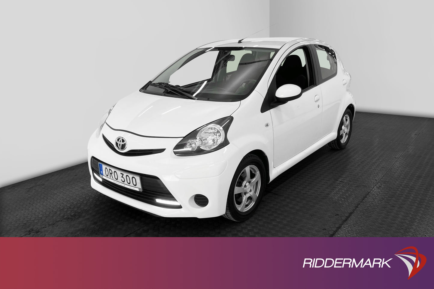 Toyota Aygo 1.0 VVT-i MultiMode 68hk 360kr Skatt Välservad