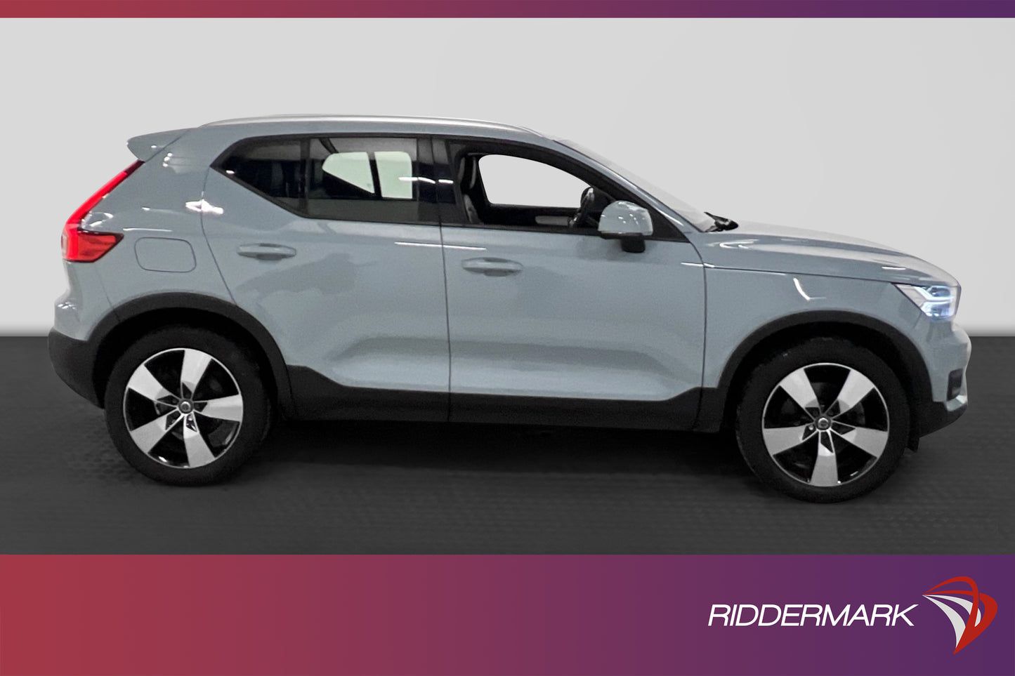 Volvo XC40 D4 AWD VOC D-värme Pano 360° Navi HiFi Skinn Drag