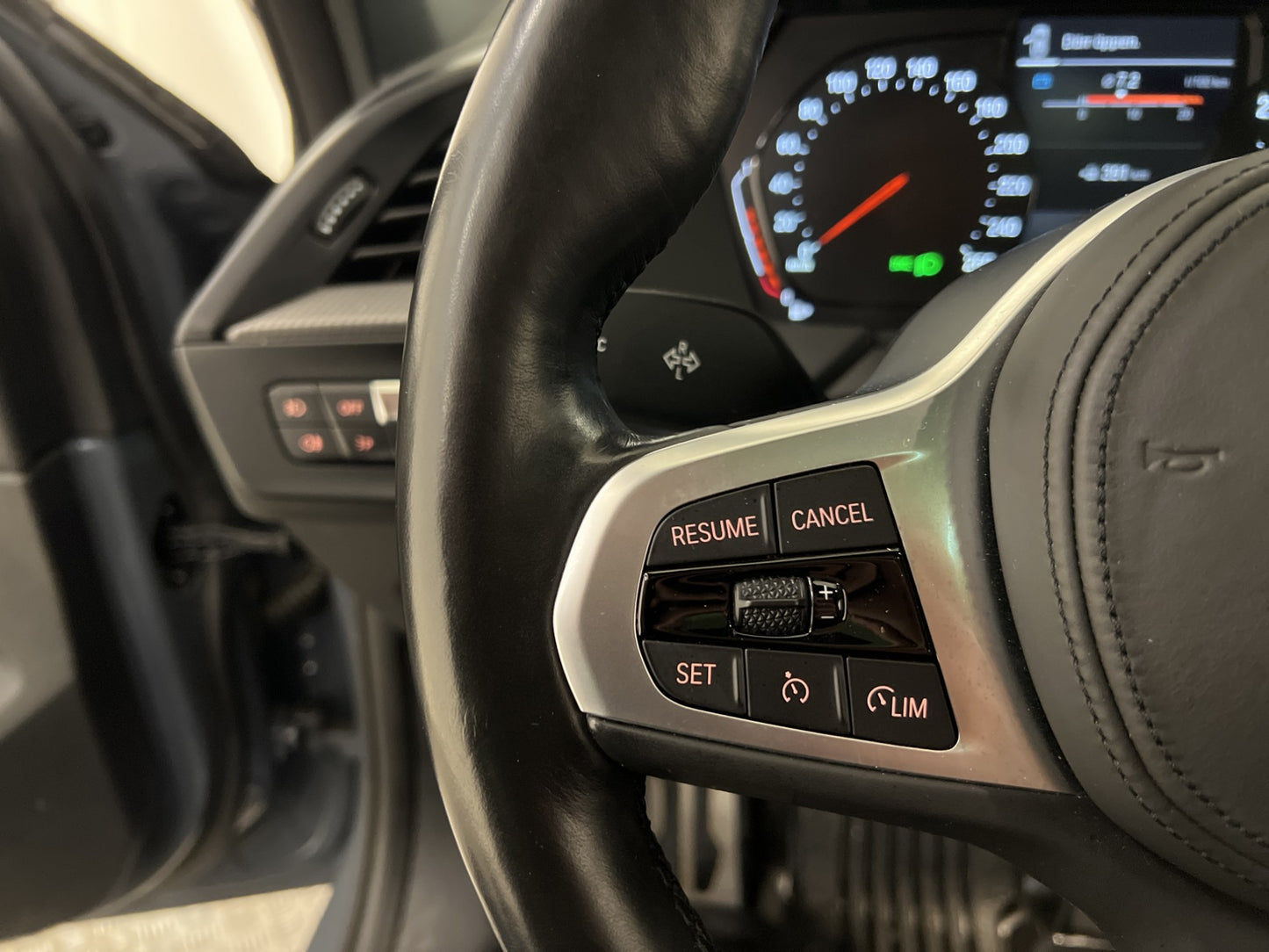 BMW 118i 136hk M Sport Cockpit Pano P-sensorer Keyless