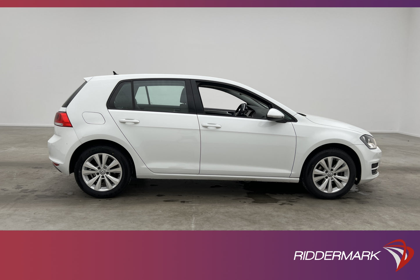 Volkswagen Golf 1.2 TSI 110hk Adaptiv CarPlay Välservad