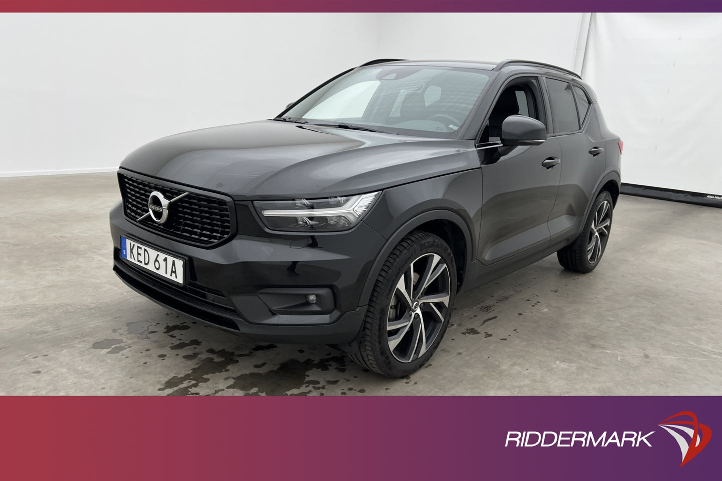 Volvo XC40 D4 AWD R-Design VOC Värmare Kamera Navi 20" Drag