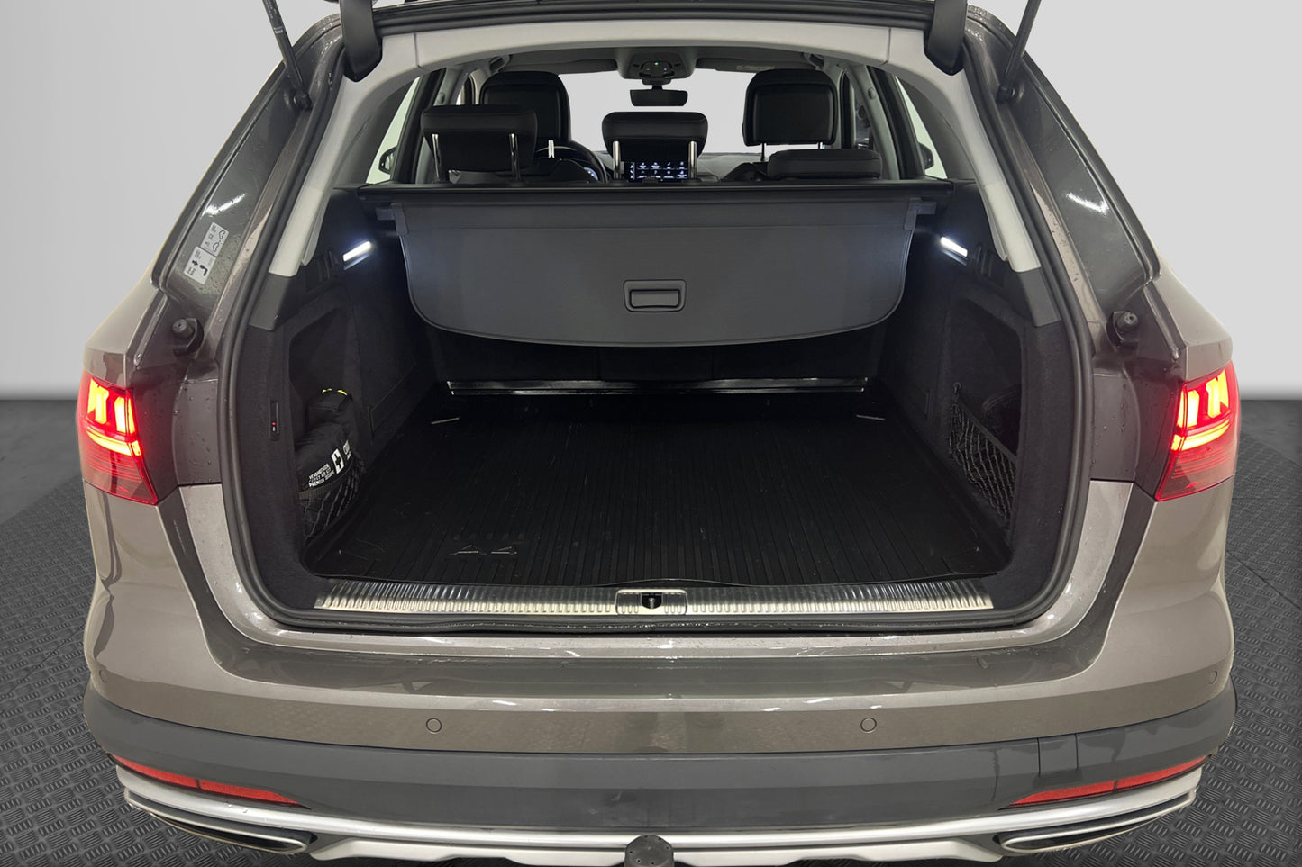 Audi A4 Allroad quattro 40 TDI 204hk Proline Cockpit Navi