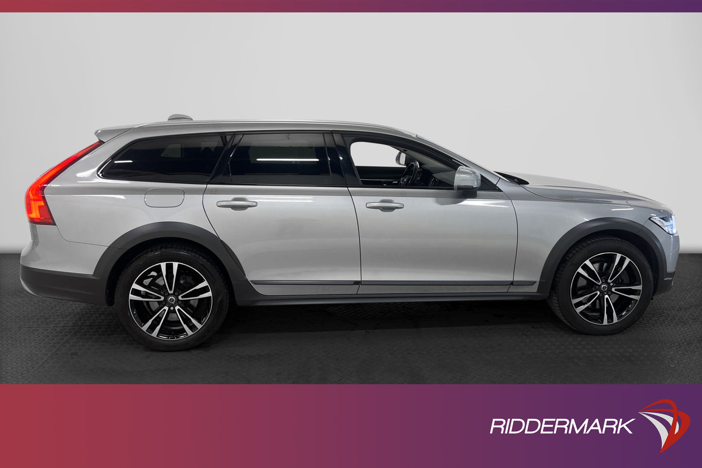 Volvo V90 Cross Country AWD Inscription VOC Navi Drag 190hk