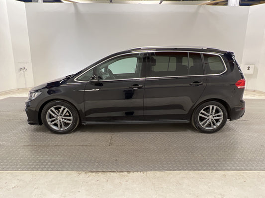 Volkswagen Touran 1.4 TSI 150hk R-Line Värmare Pano 7-Sits