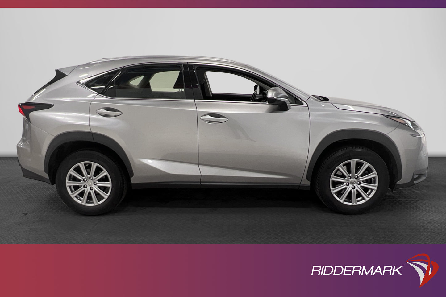 Lexus NX 300h AWD 2.5 197hk Comfort Backkamera Välservad