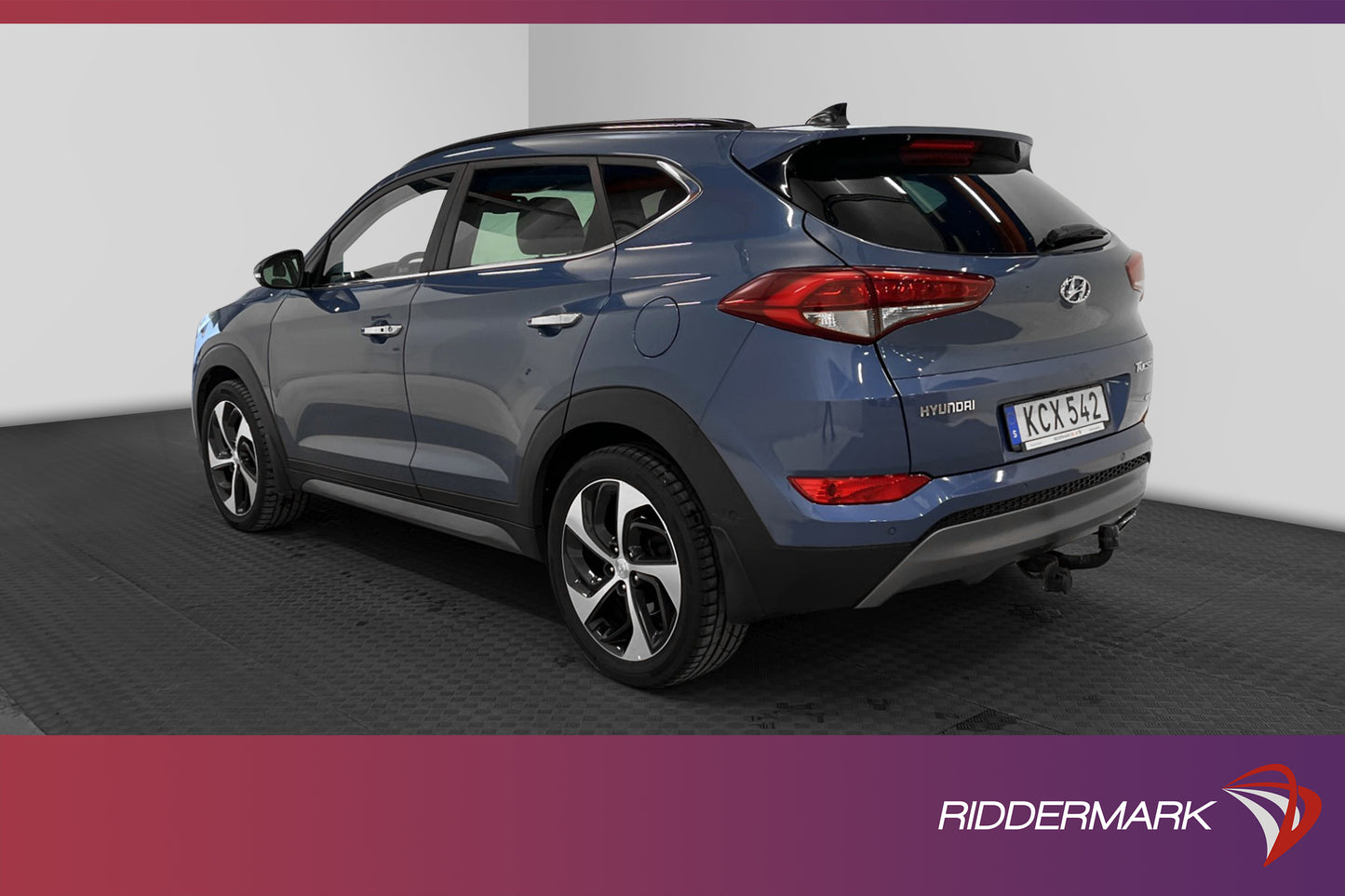 Hyundai Tucson 2.0 CRDi 4WD Premium Kamera Pano Drag Skinn