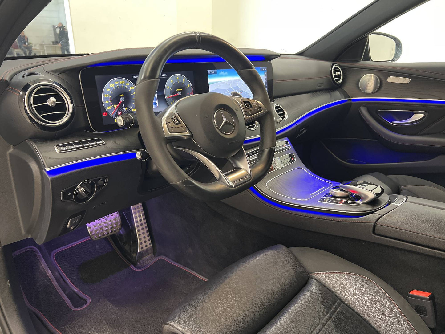 Mercedes-Benz E43 AMG 4MATIC 401hk Widescreen 360° Navi Burm