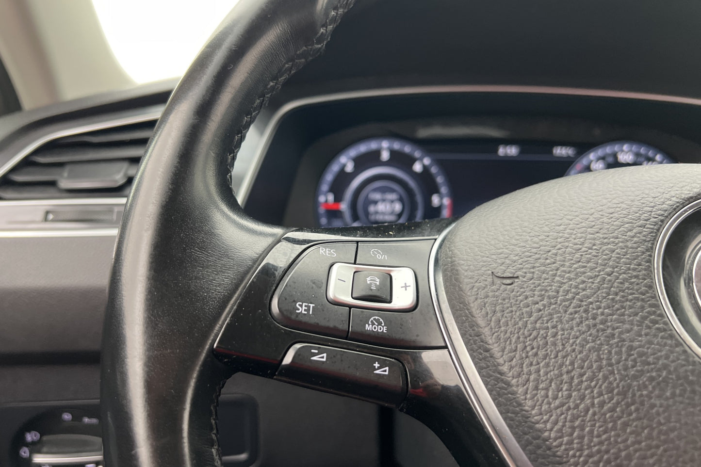 Volkswagen Tiguan TDI 4M 190hk Premium Cockpit Värmare Drag