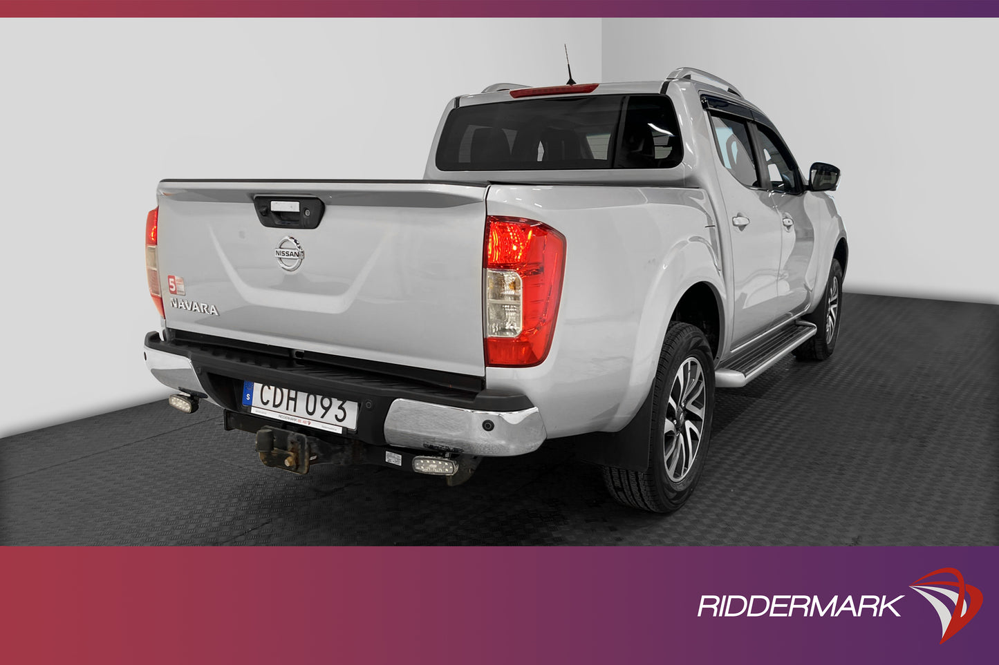 Nissan Navara Tekna 2.3dCi 4WD Värmare 190hk Drag Diff Moms