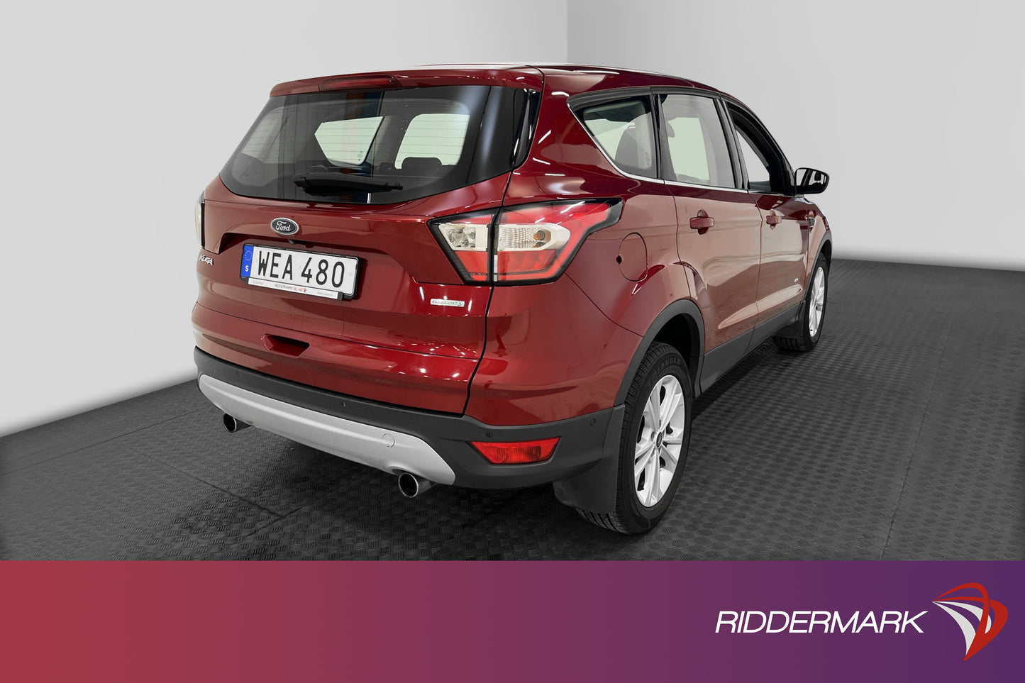 Ford Kuga 1.5 AWD 182hk M&K-Värmare B-Kamera Keyless