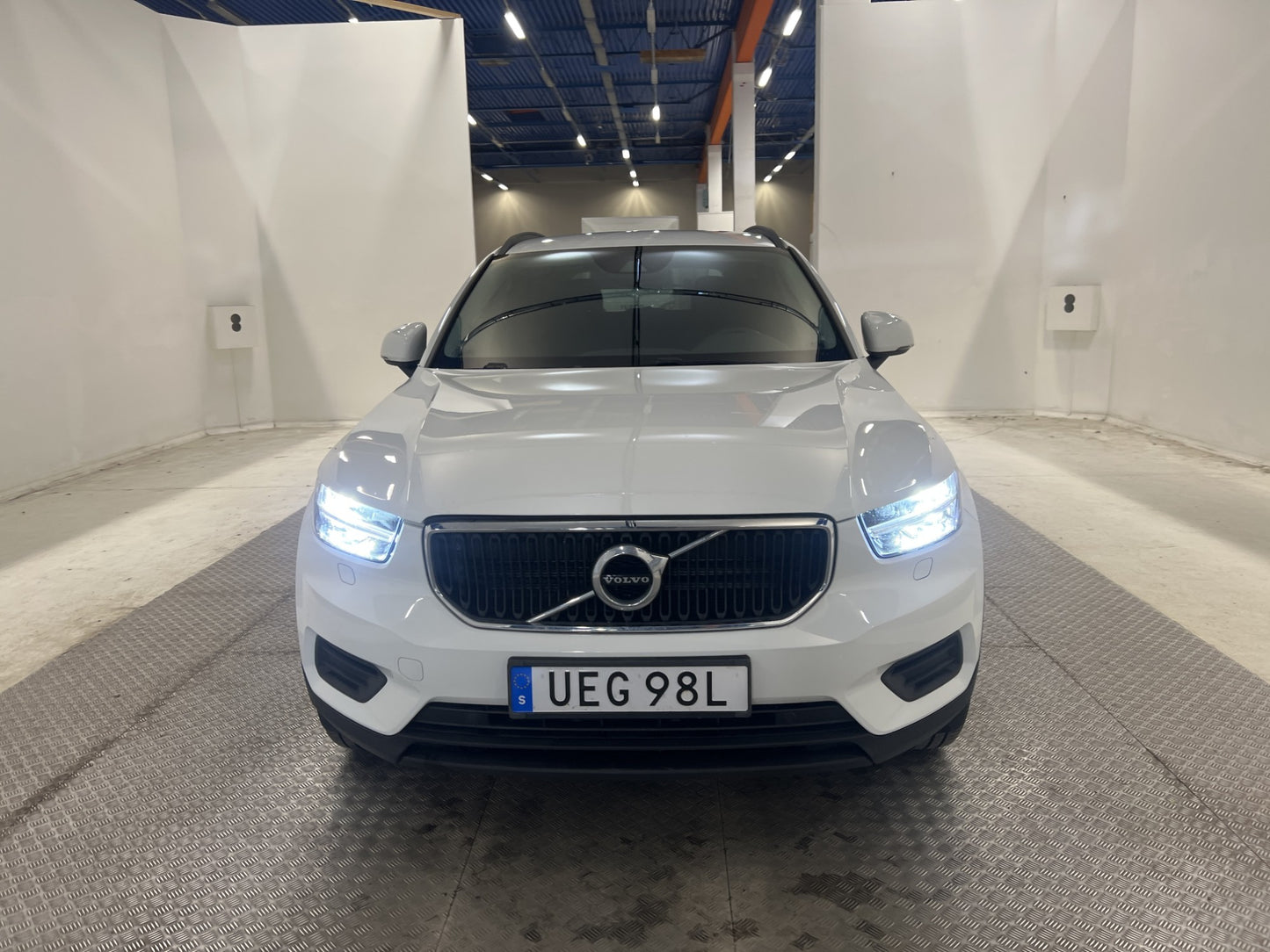 Volvo XC40 D3 AWD 150hk Business VOC Värmare Drag Välservad