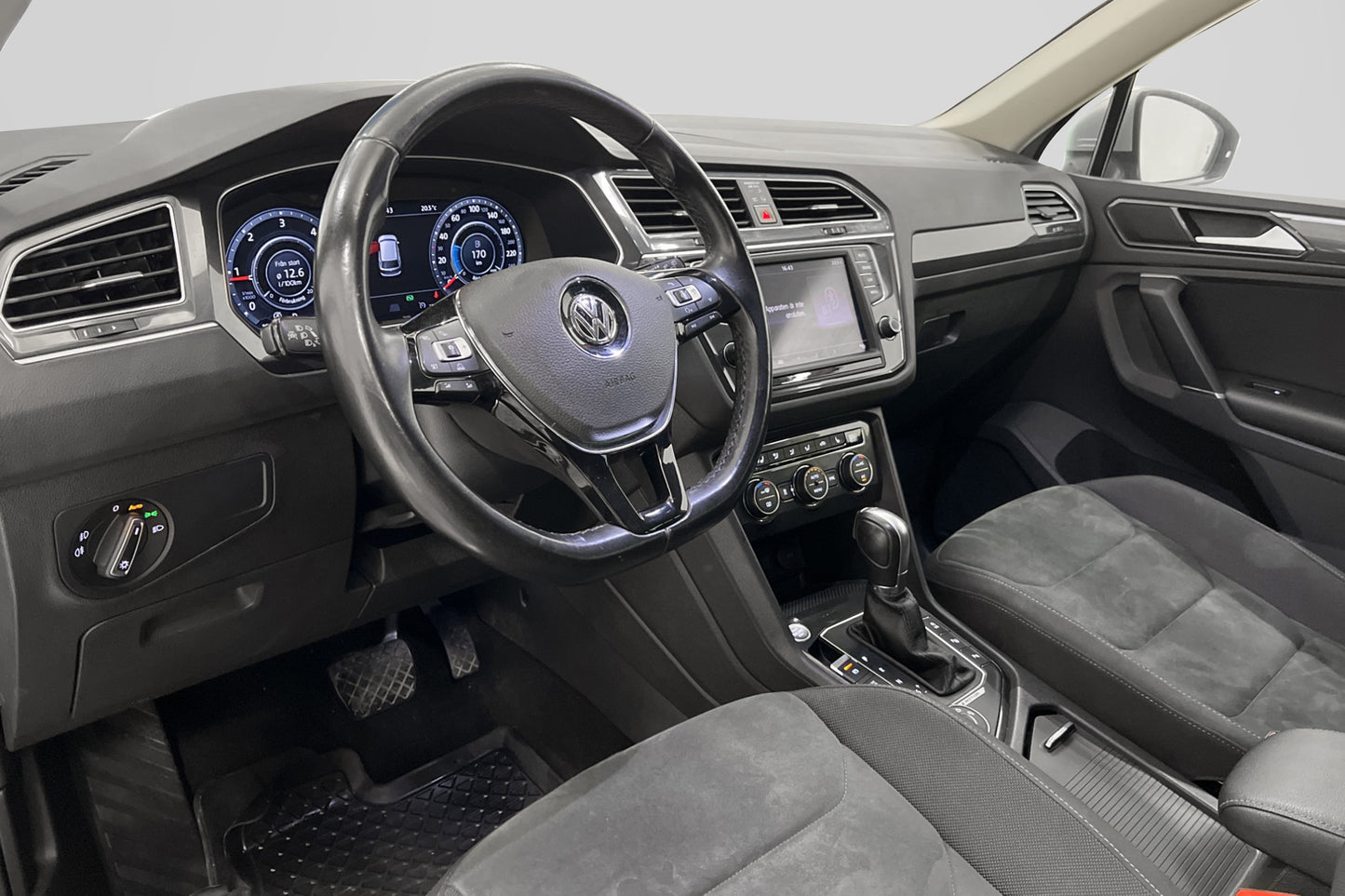 Volkswagen Tiguan 2.0 TDI 190hk 4M Cockpit D-värm Drag