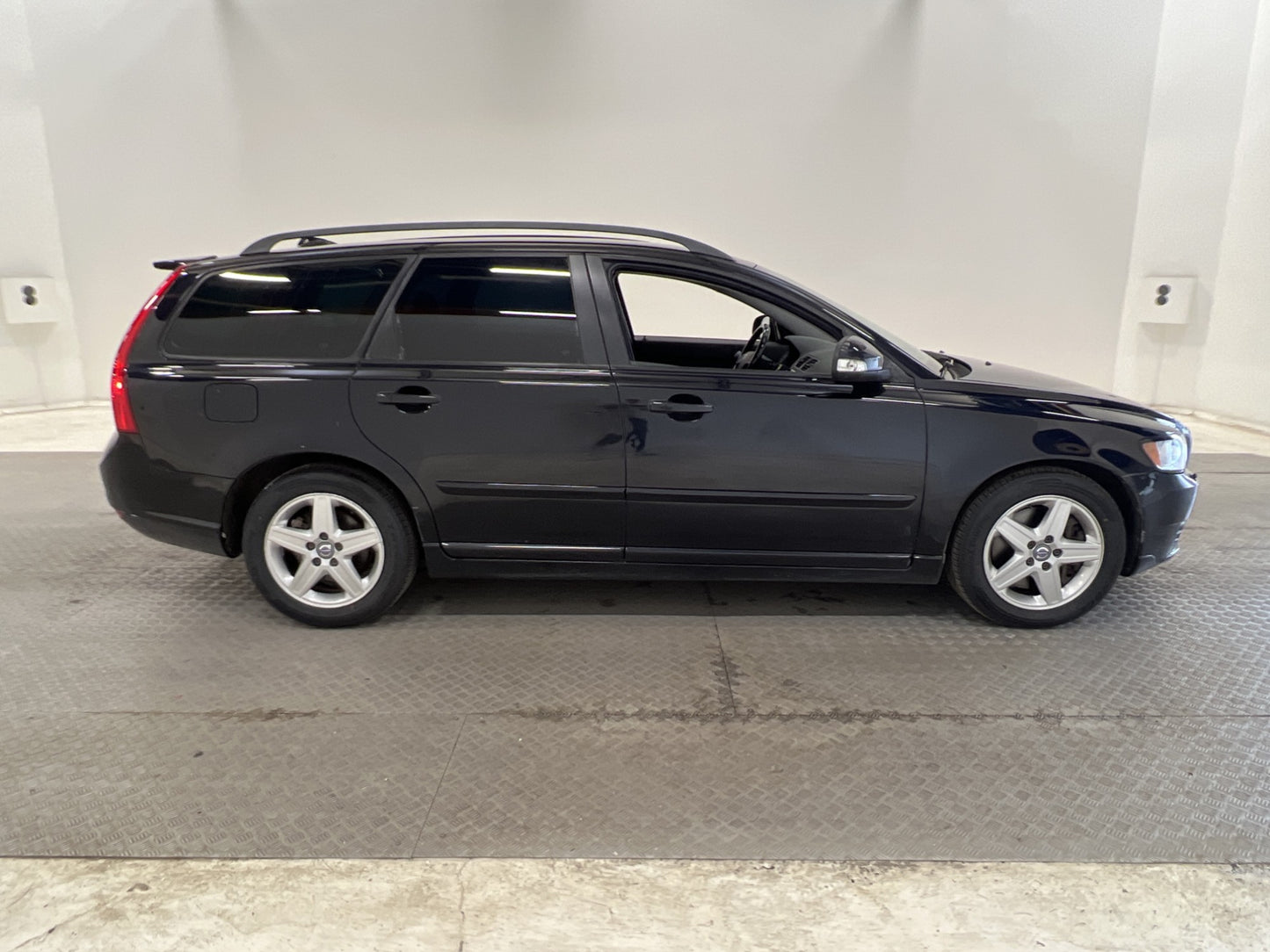 Volvo V50 2.0 D 136hk Momentum Sensorer 2-Brukare Välservad