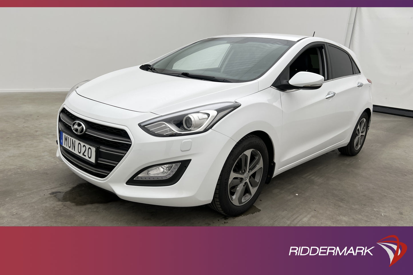 Hyundai i30 CRDi 136hk Premium Värmare Kamera Navi 0.42L/mil