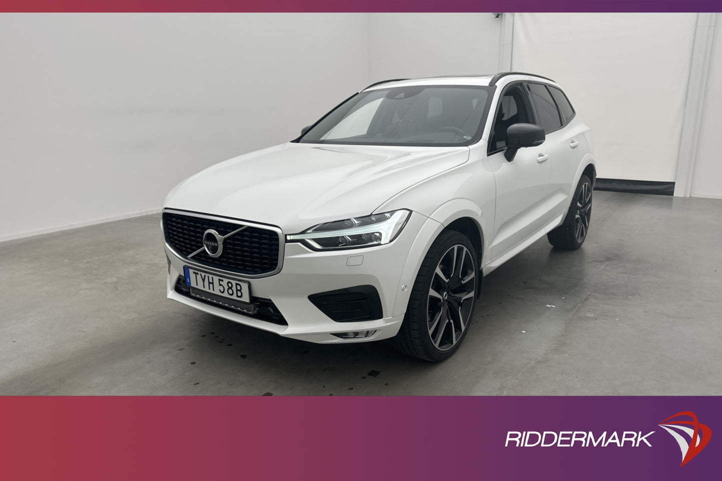 Volvo XC60 B5 AWD R-Design VOC Pano B&W 360° HuD D-Värm Drag