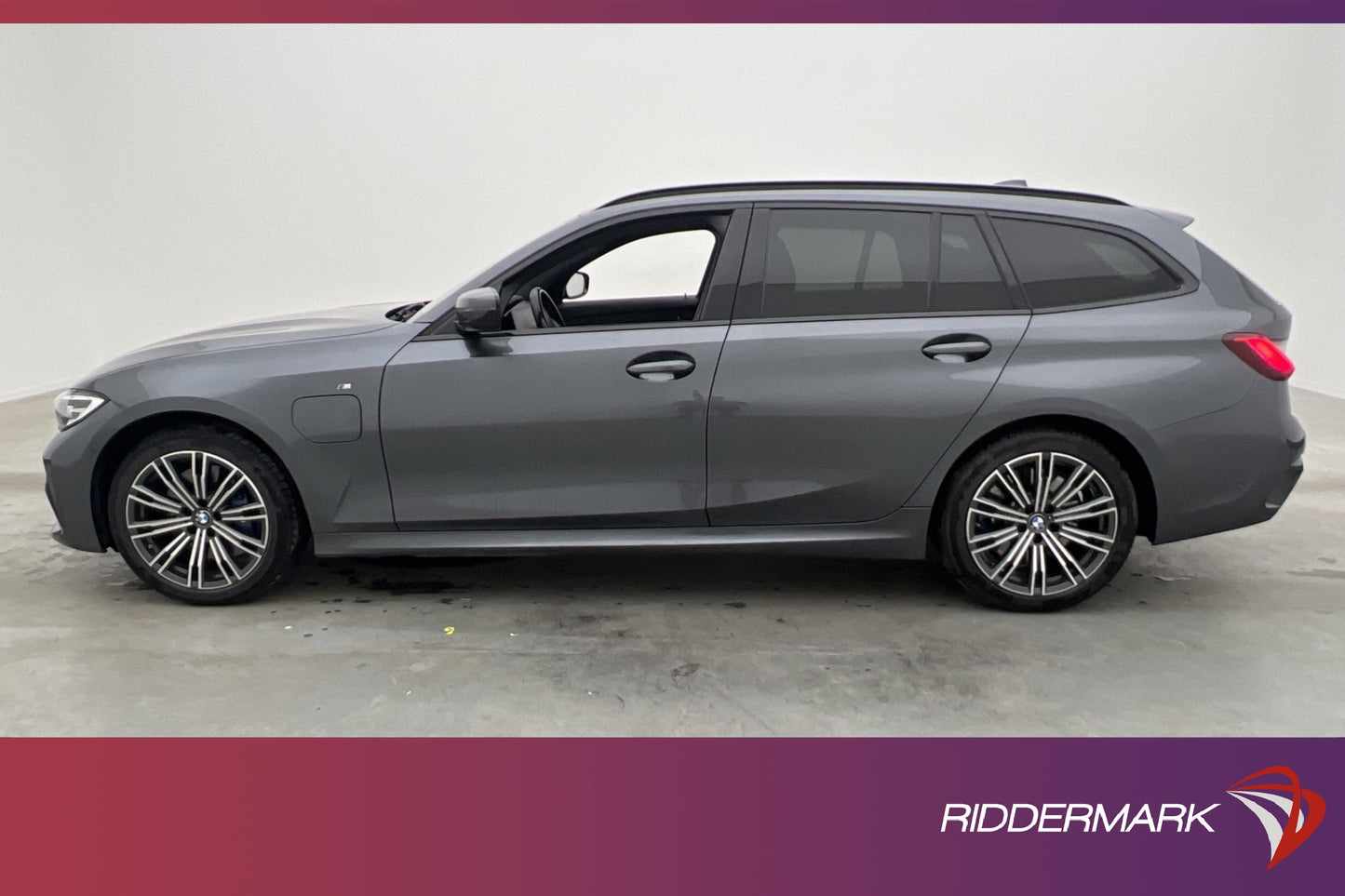 BMW 330 e xDrive Touring M Sport HiFi Kamera Elstolar MOMS