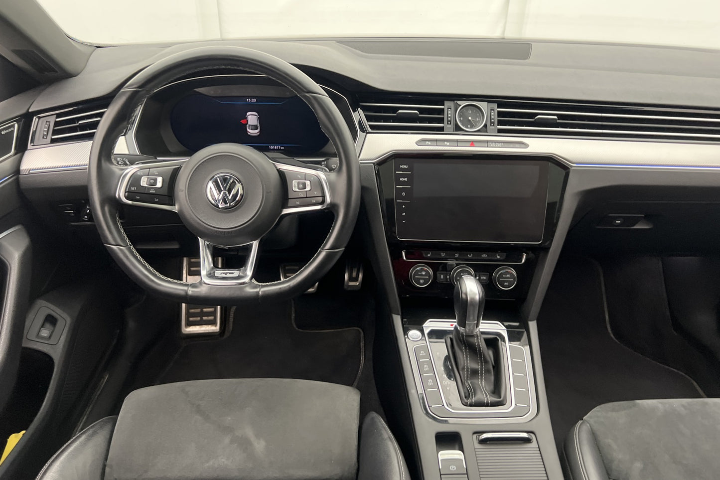 Volkswagen Arteon 2.0 TDI 240hk 4M R-Line Cockpit HUD D-Värm