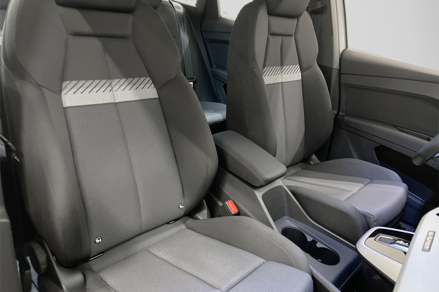 Audi Q4 40 e-tron 204hk Comfort Psensorer Dragkrok