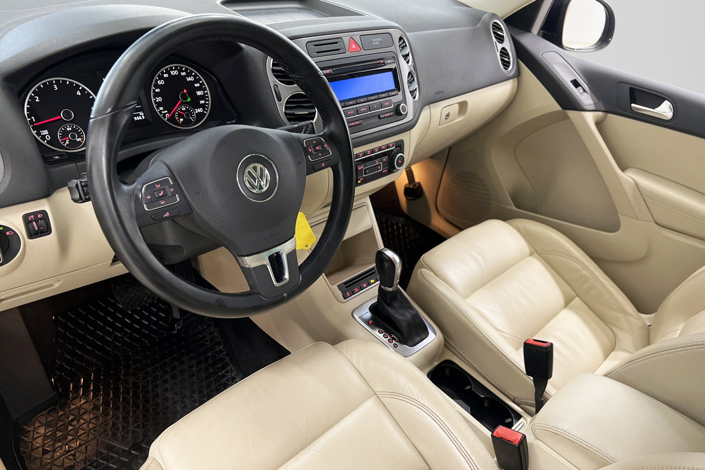 Volkswagen Tiguan 4M 140hk Värmare P-Sensorer Skinn