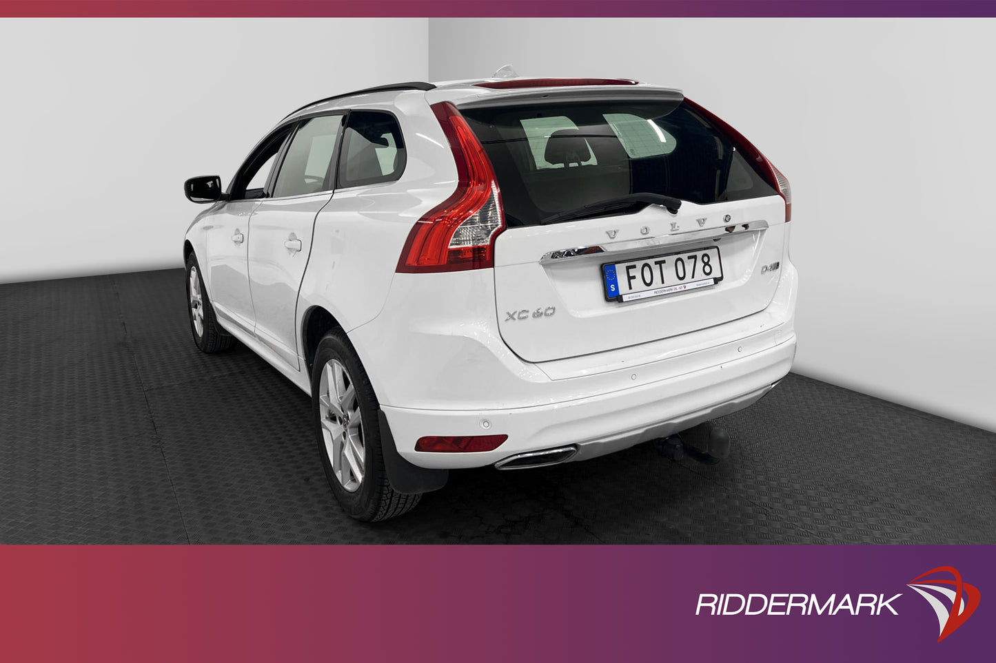 Volvo XC60 D4 AWD 190hk Classic Momentum B-Kam Drag