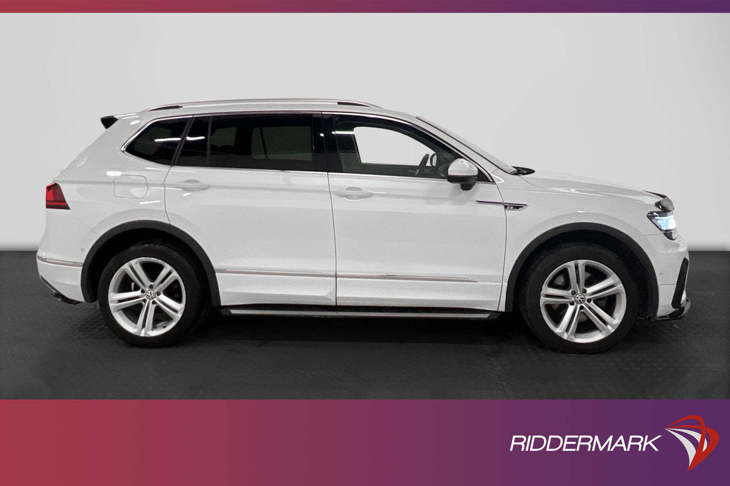 Volkswagen Tiguan Allspace R-Line 4M Pano D-Värm 7-Sits MOMS