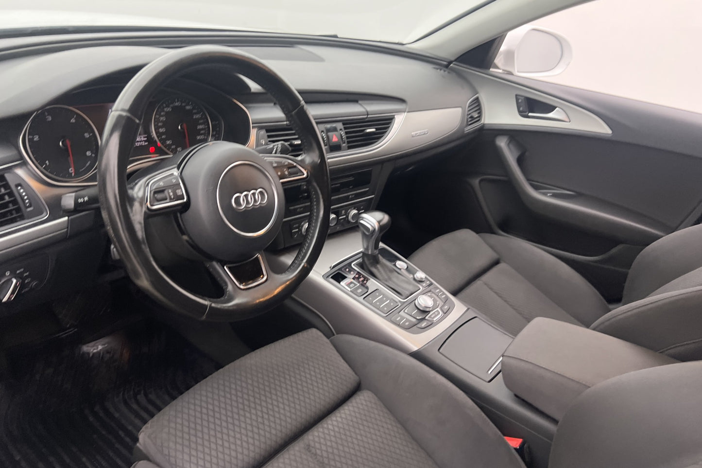 Audi A6 3.0 TDI Quattro 204hk Proline Värmare Sensorer Drag