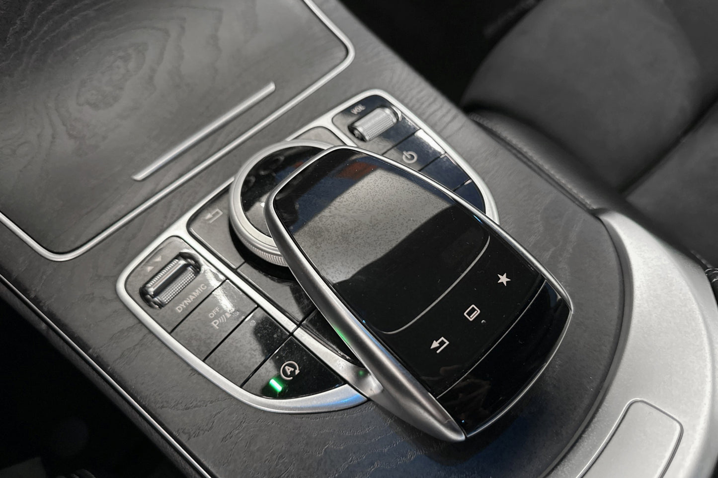 Mercedes-Benz C 200 Coupé AMG Kamera Navi Burmester Keyless