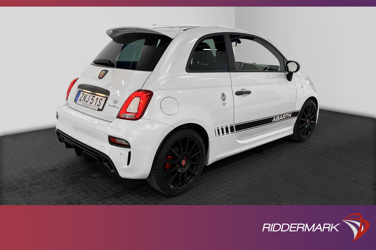 Abarth 595 Competizione 180hk 70 anniversary Brembo Kolfiber