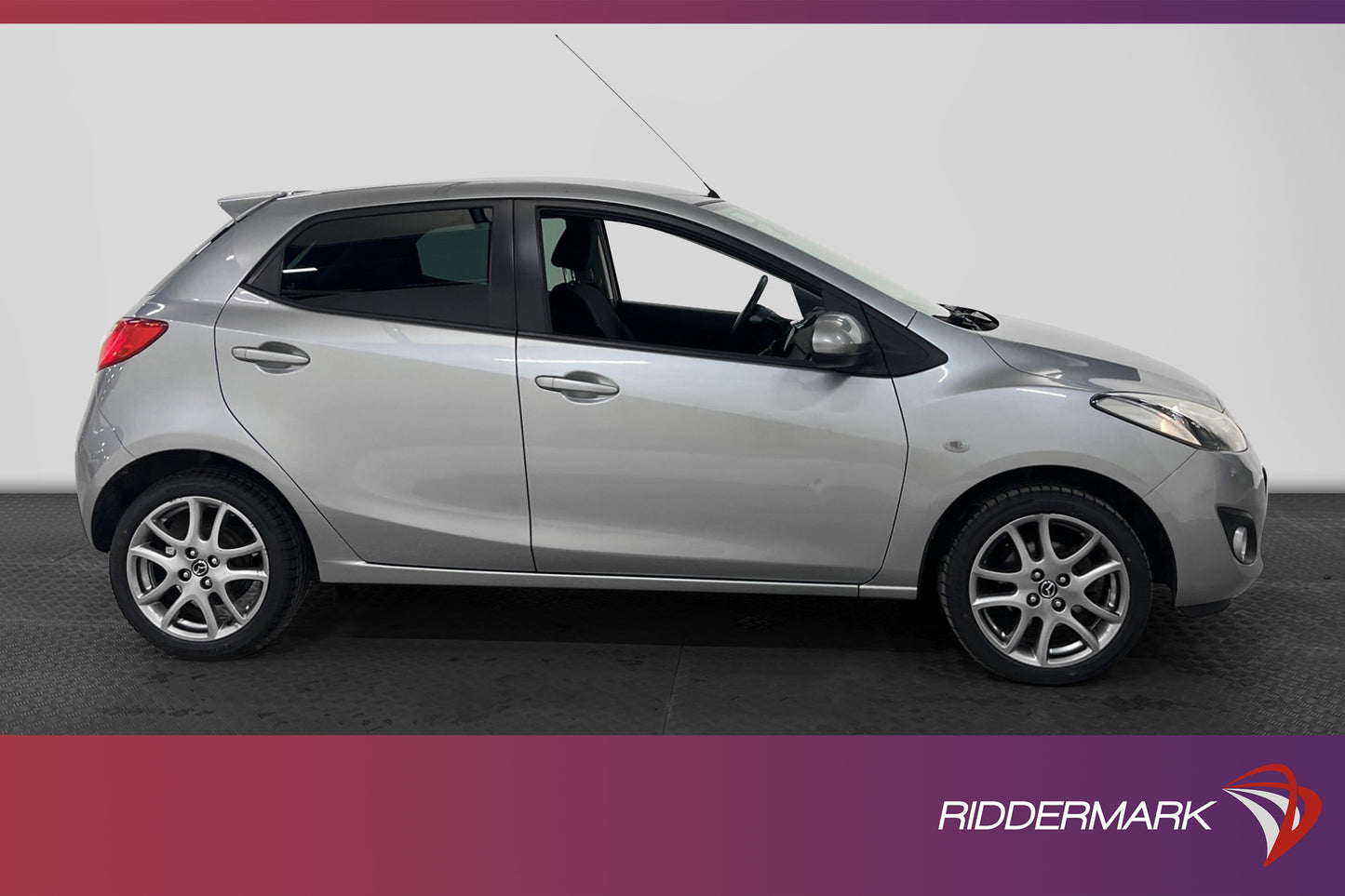 Mazda 2 1.3 MZR 84hk Spirit Navi Touchskärm Sensorer Lågmil