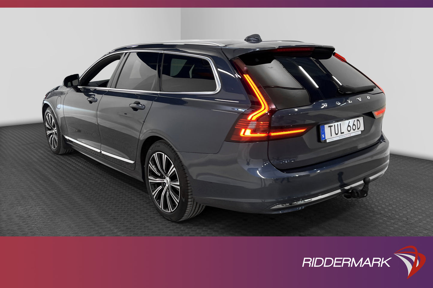 Volvo V90 T6 AWD Recharge TwEn 340hk Momentum Dragkrok H/K