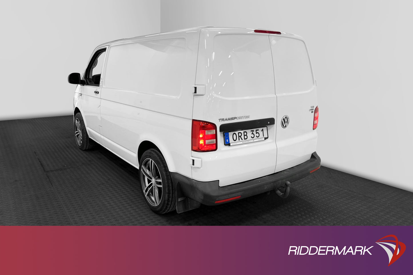 Volkswagen Transporter 2.0TDI Automat 140hk Värmare Drag