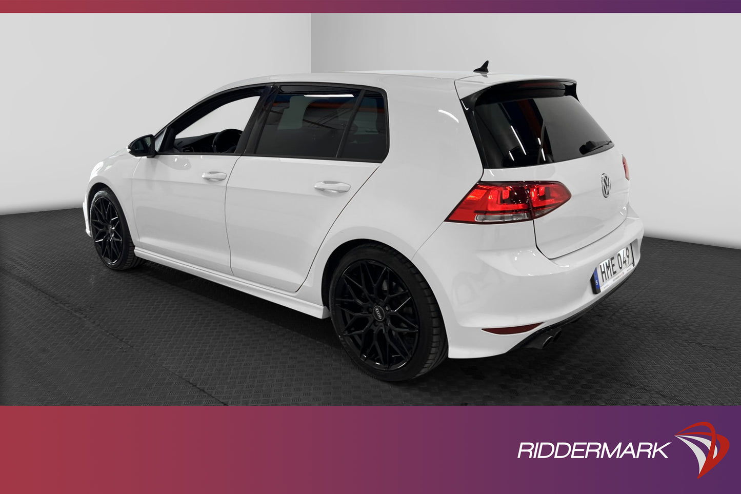 Volkswagen Golf 1.4 TSI 150hk R-line B-kamera Nyservad