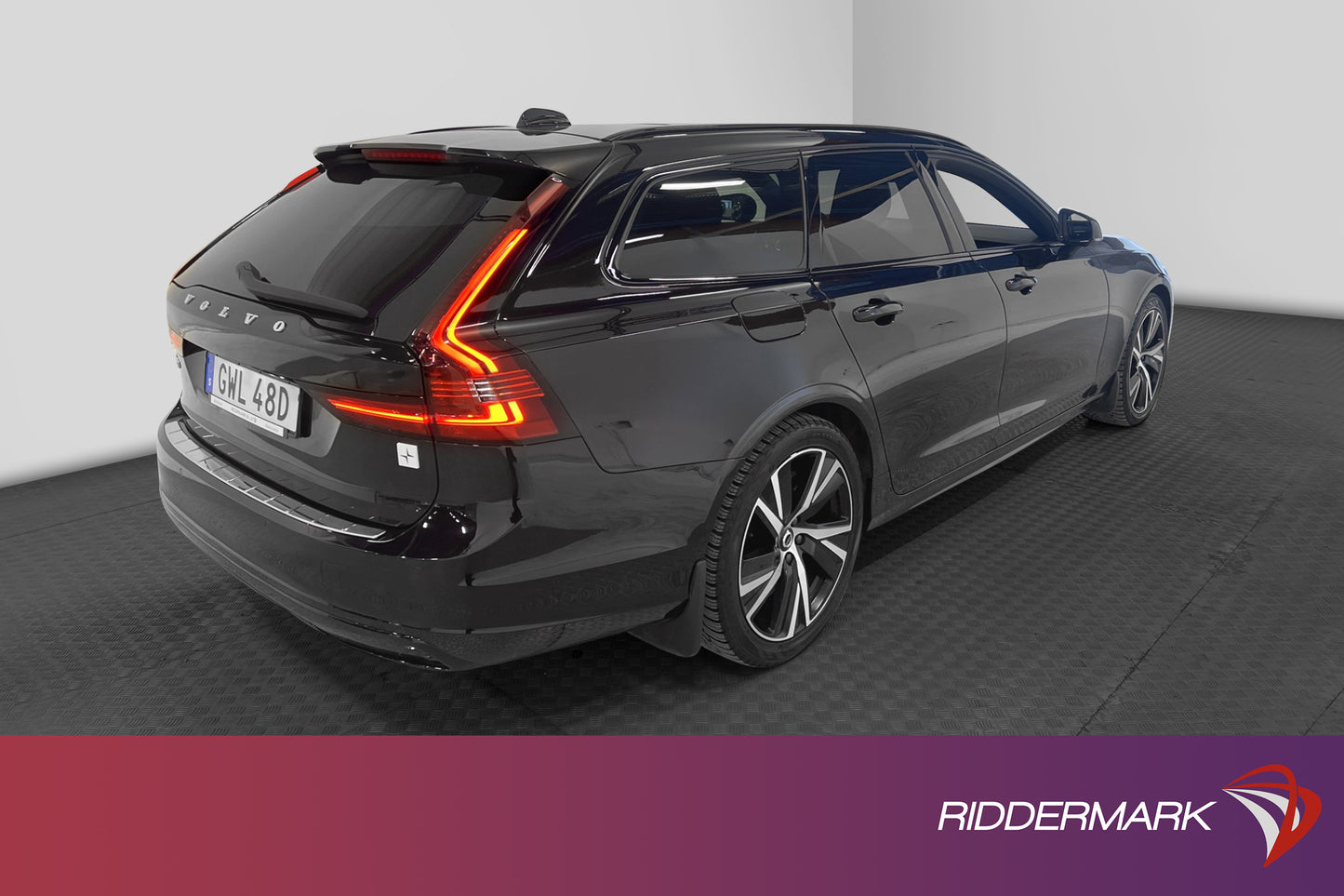 Volvo V90 T8 AWD Recharge 392hk R-Design Pano 360° H/K HUD