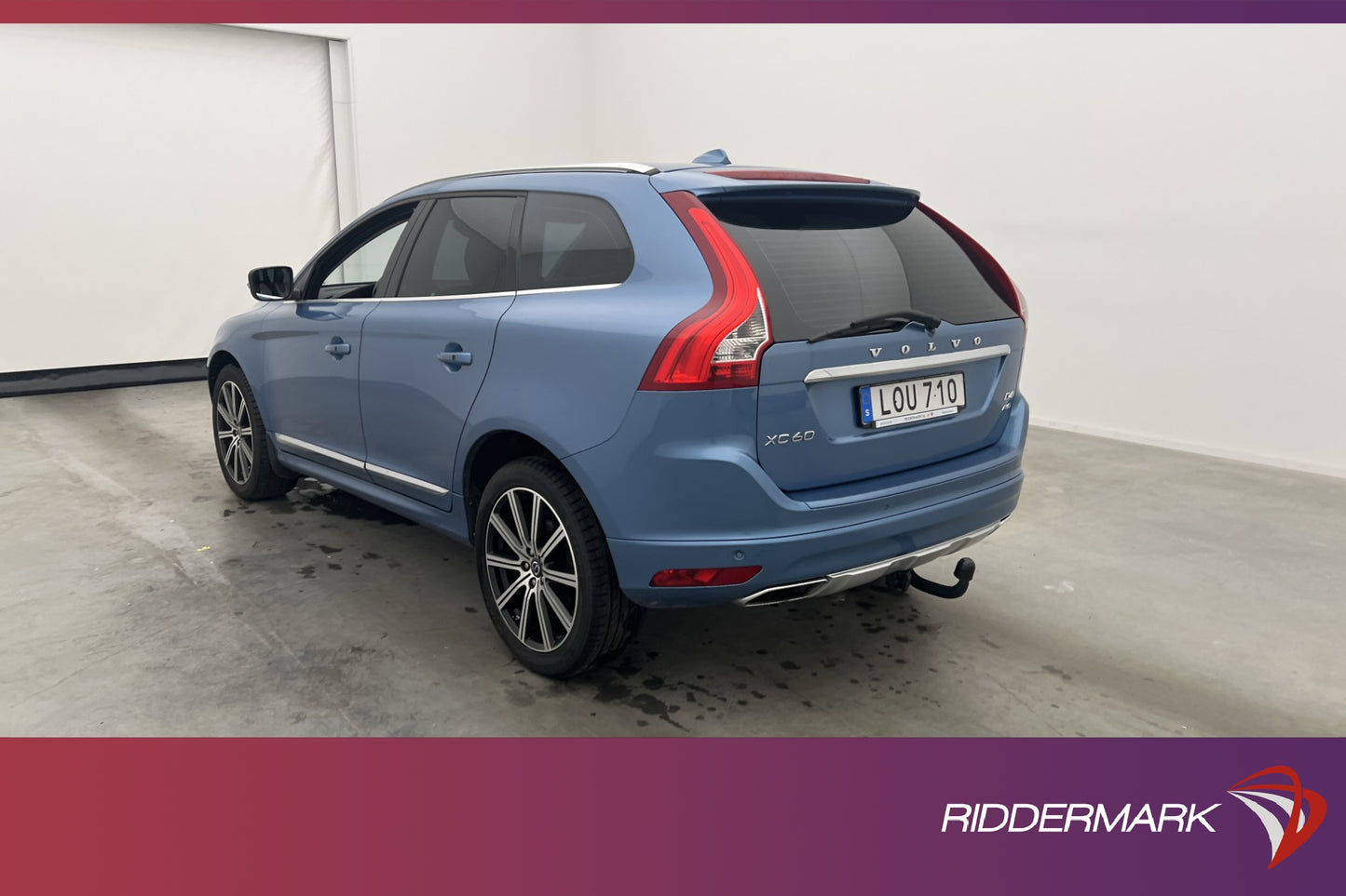 Volvo XC60 D4 AWD Summum VOC Pano Värm Navi Drag Välservad