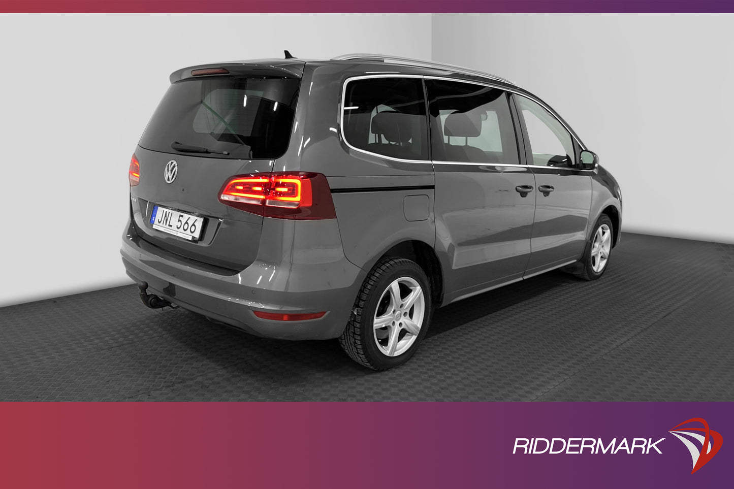 Volkswagen Sharan 2.0 TDI 150hk Pano D-Värm 7-Sits B-Kamera