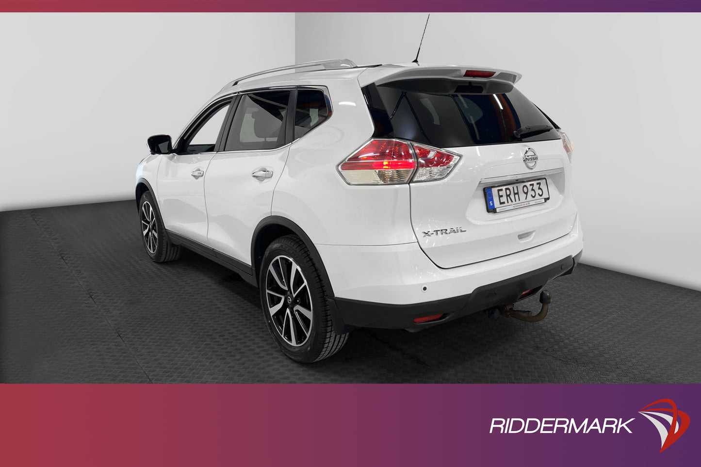 Nissan X-Trail 1.6 dCi 130hk Tekna Skinn 360° Navi Nyservad