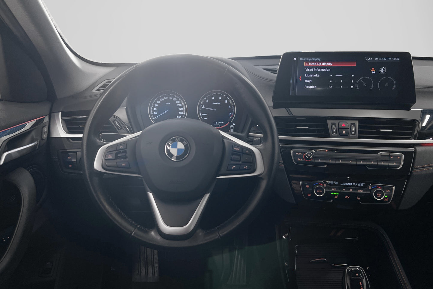 BMW X1 sDrive 20i 192hk Sport line HUD Navi Sensorer Välserv