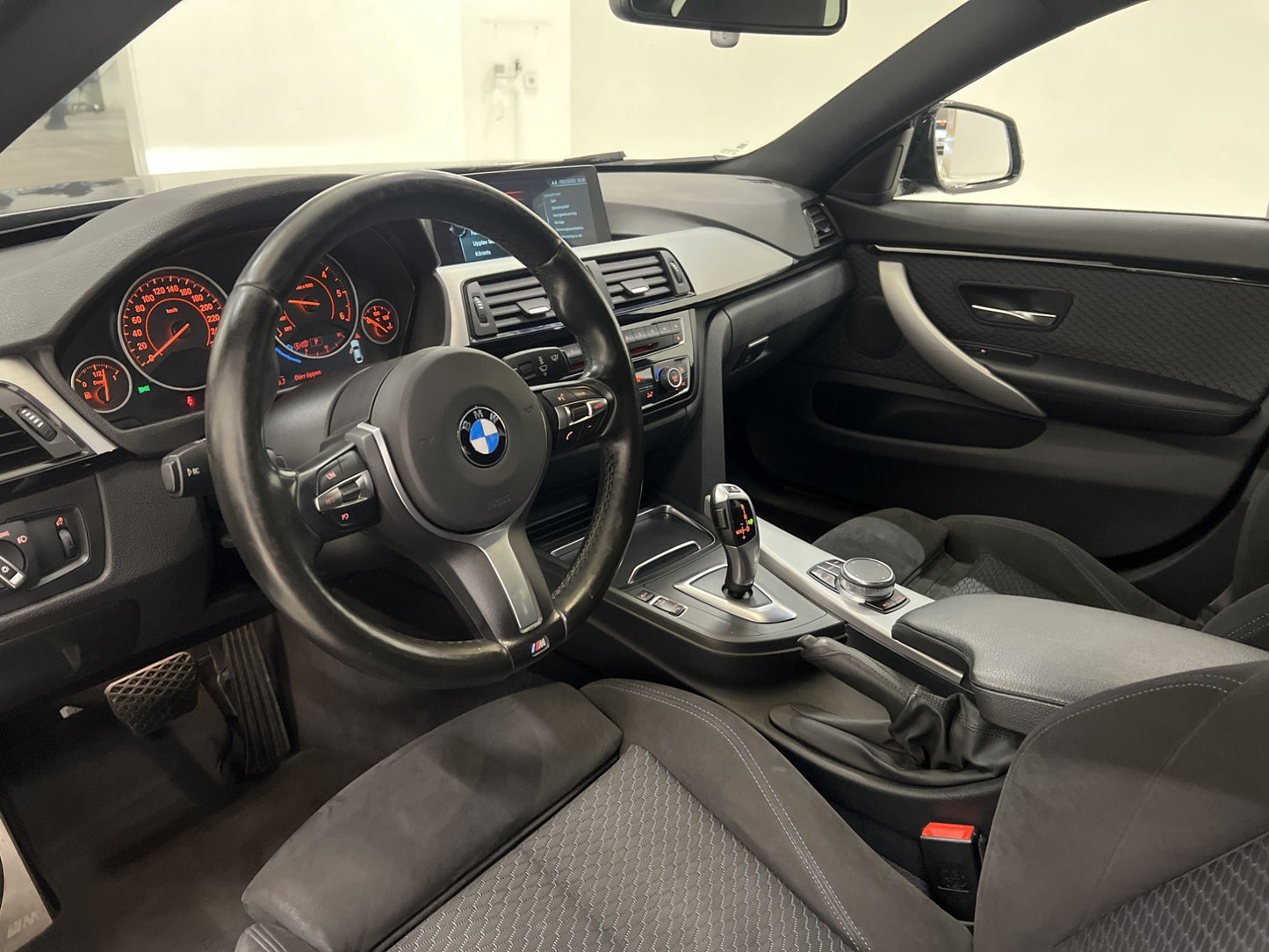 BMW 420d xDrive 190hk M Sport Shadow Alcantara Navi HiFi